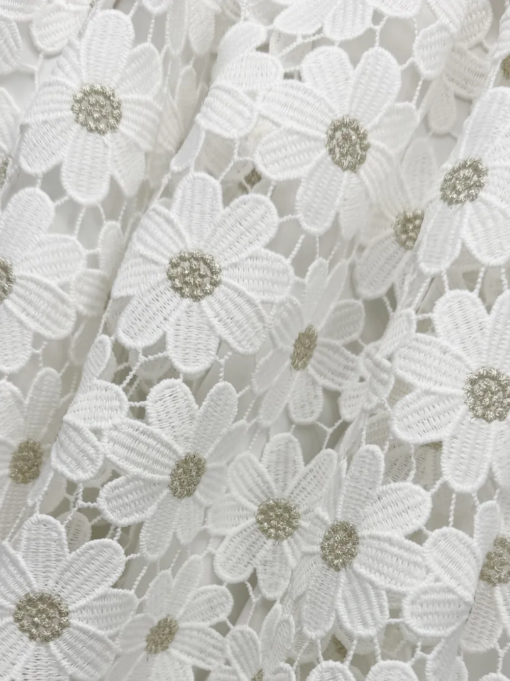  La Stupenderia Daisy-embroidered Collared Dress - White 