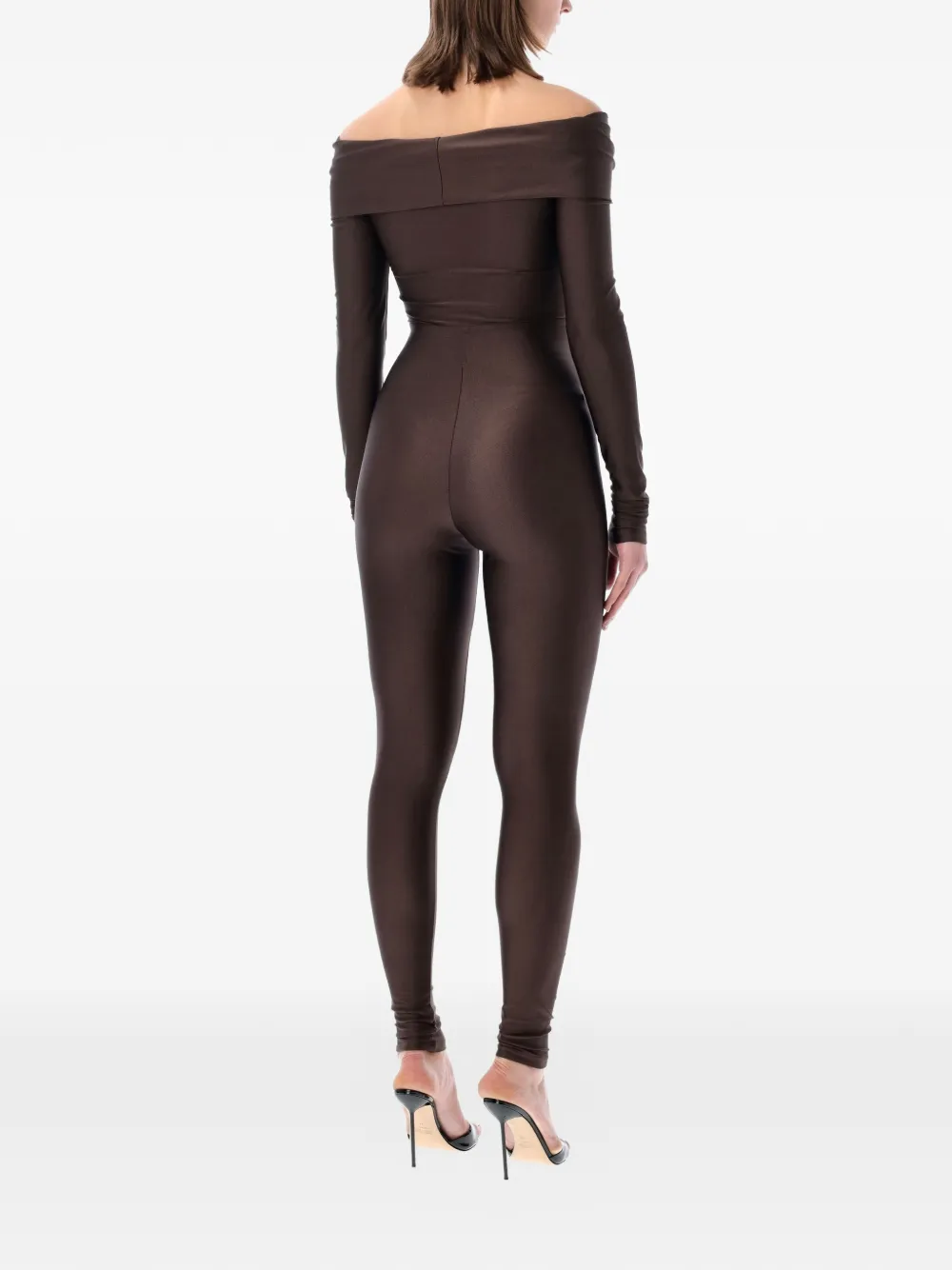THE ANDAMANE Off-shoulder gedraaide jumpsuit Bruin