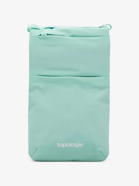 Topologie funda para celular con detalle del logo