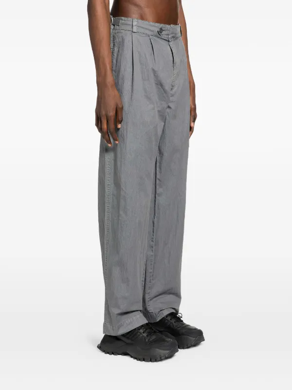 C.P. Company Pleated Cargo Trousers | Grey | FARFETCH GE