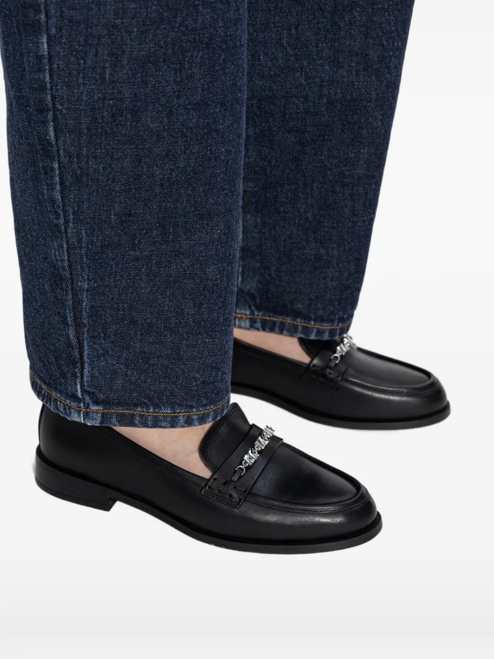 Michael Kors Dina kalfsleren pumps met ketting Zwart