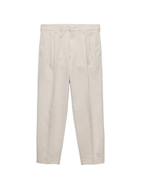 Prada pantalones anchos