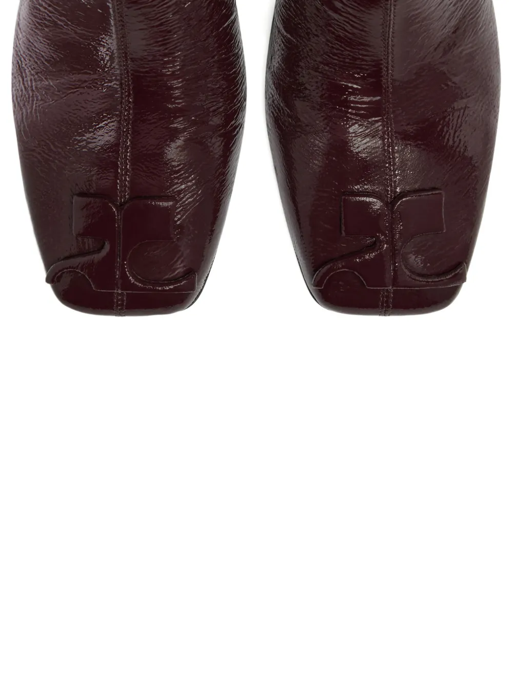 Courrèges Laarzen met logodetail en vierkante neus Bruin