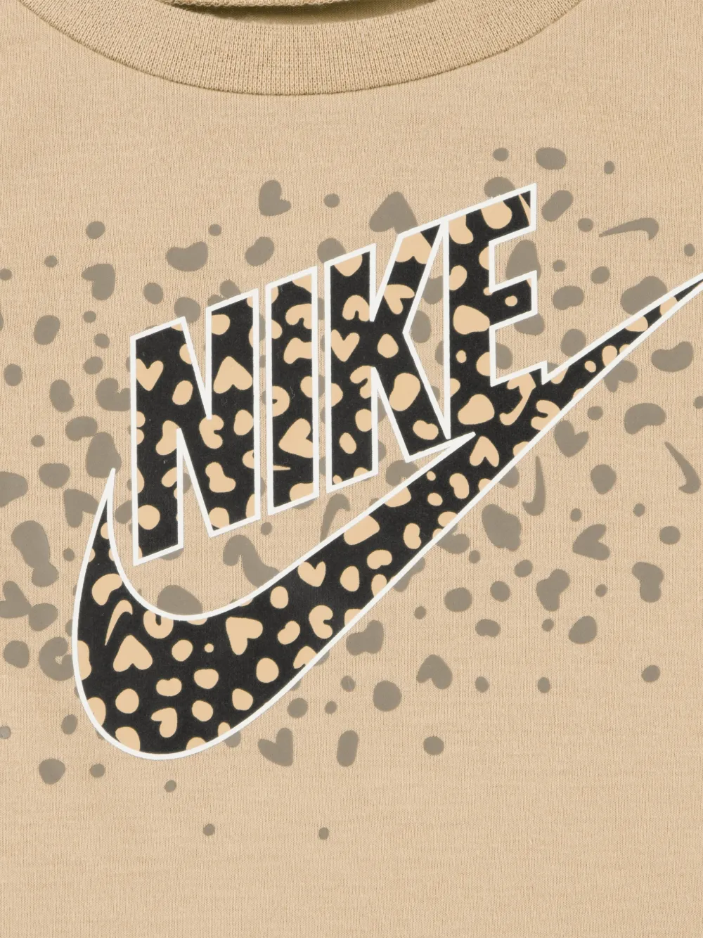 Nike Kids T-shirt en shorts met logoprint Zwart