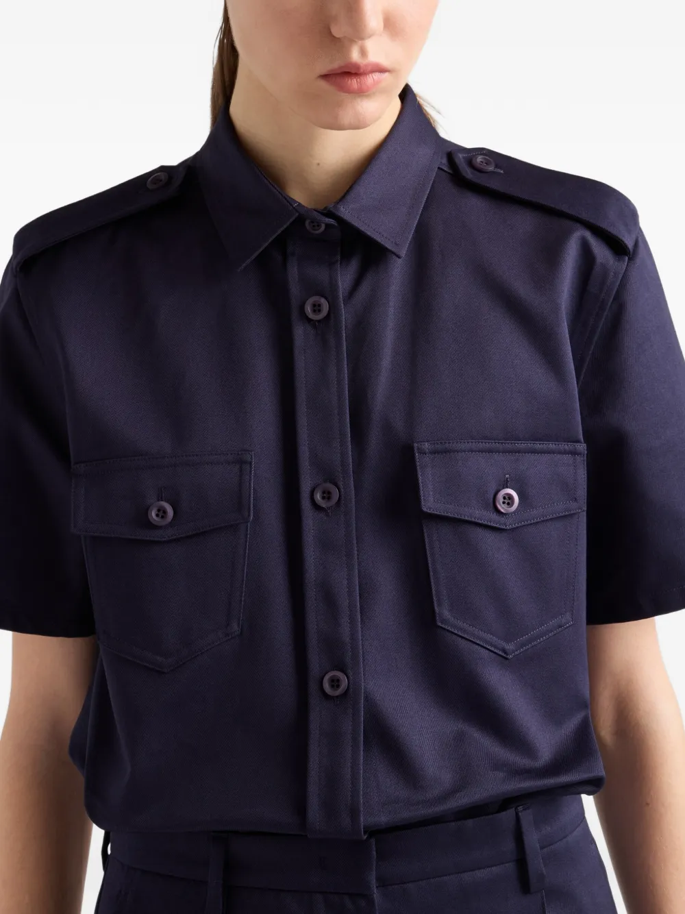 Prada Blouse met epauletten en zak Blauw