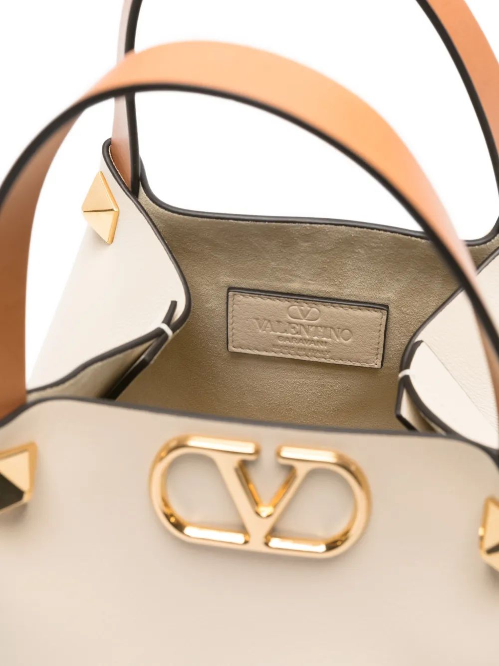 stud logo-plaque shoulder bag