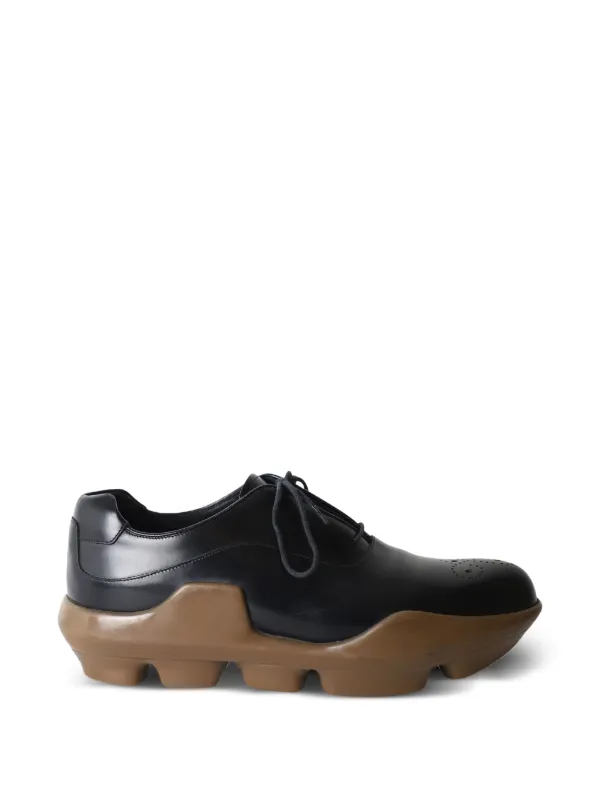 PRADA ブラック ブローグシューズ PRADA ブラック ブローグシューズ