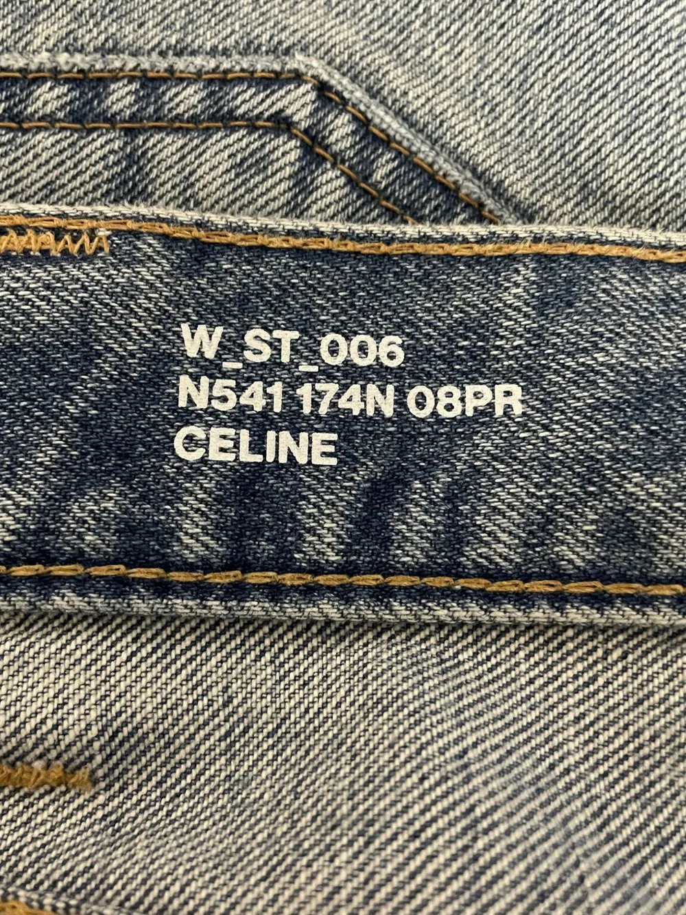  Celine Pre-owned Ripped Washed Jeans - Blue 