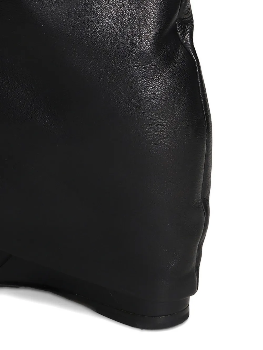 The Seller Laarzen met puntige neus en sleehak Zwart