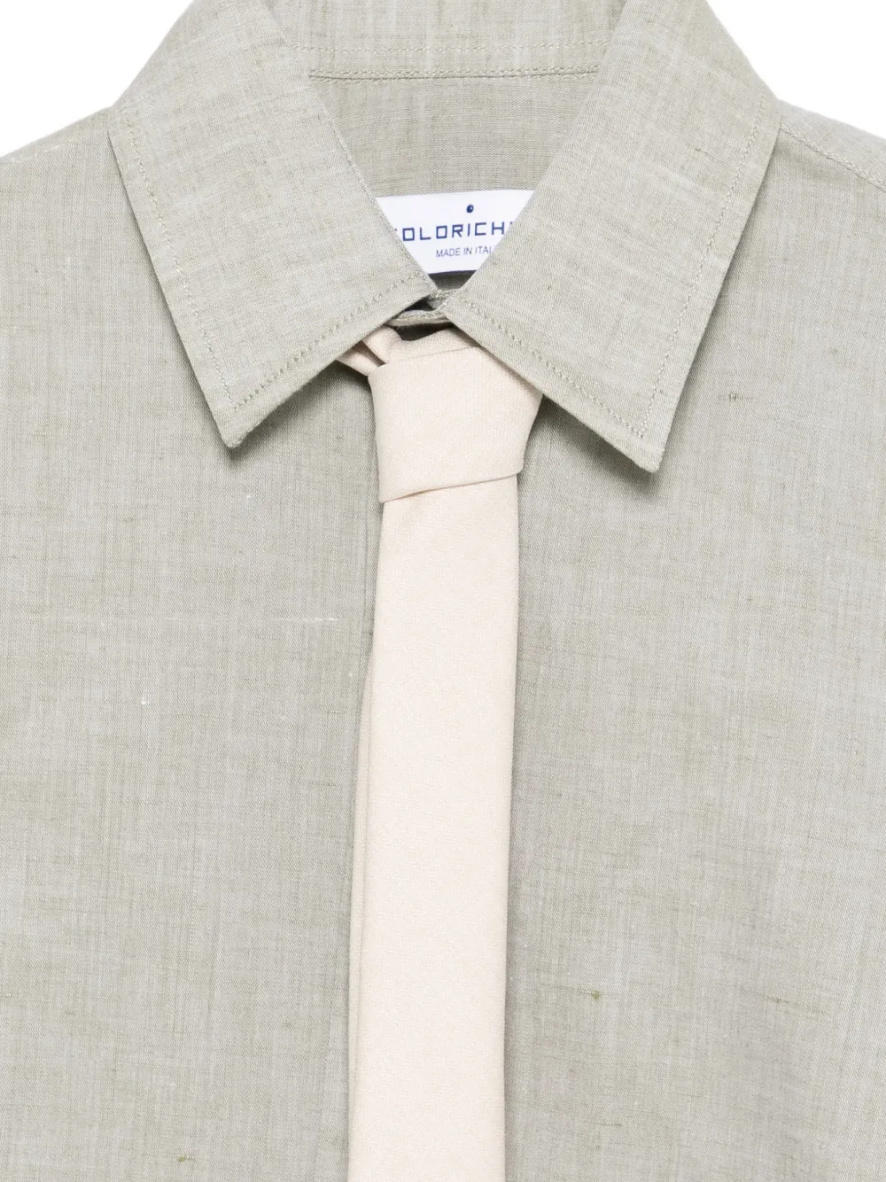 Colorichiari Vijfdelig pak met dubbele rij knopen en ketting Beige