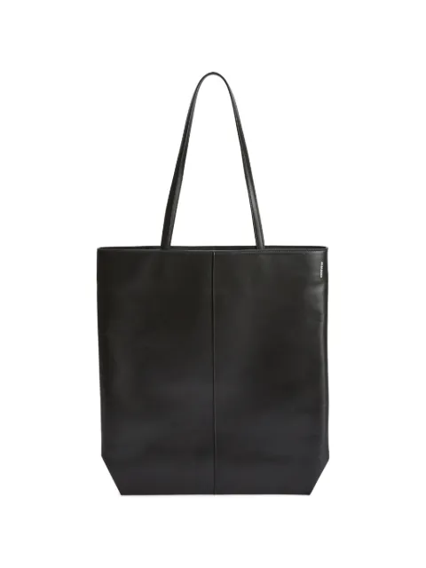 Jil Sander شنطة عملية 'لينيا' جلد