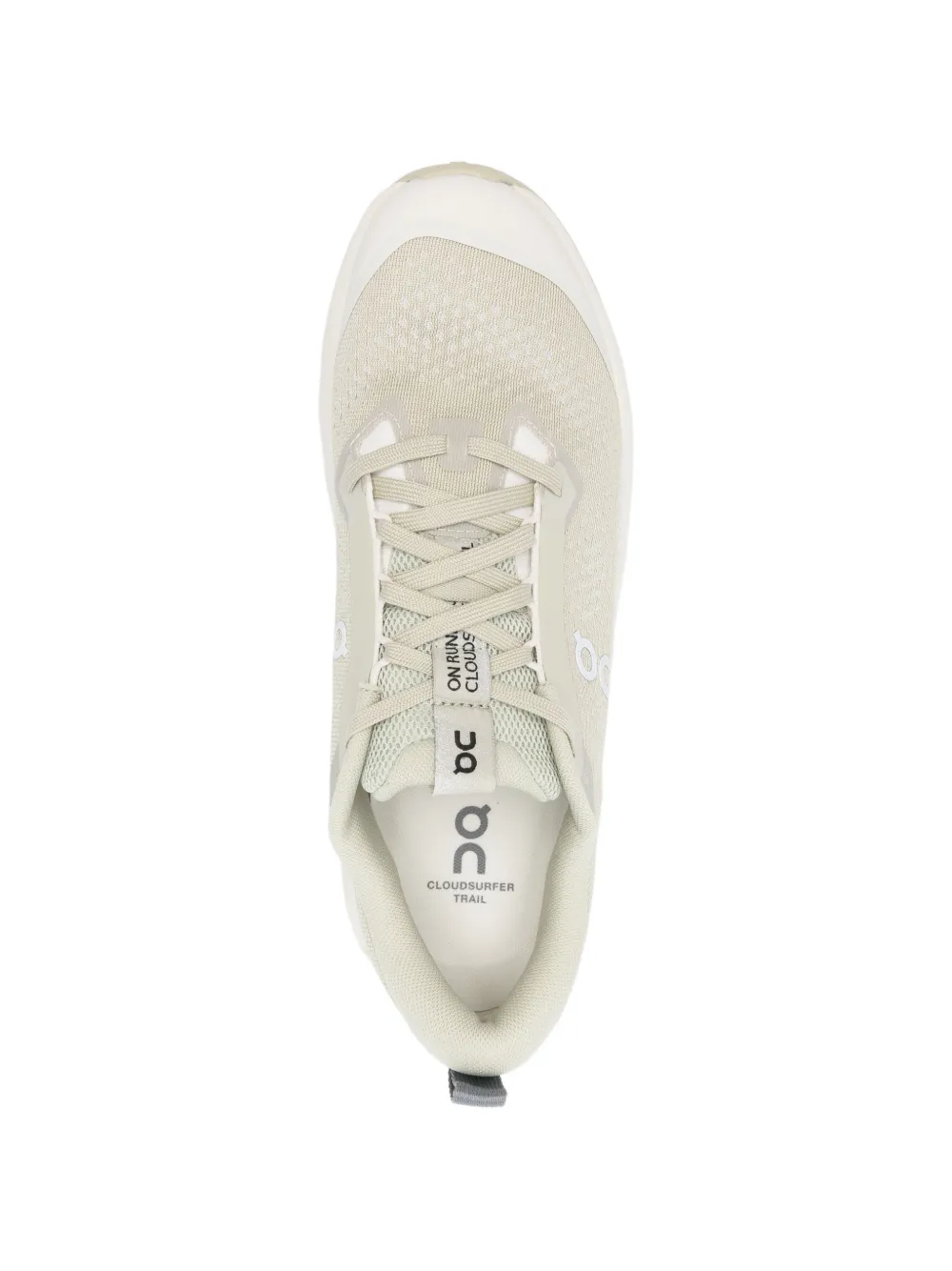 On Cloudsurfer Trail 2 geperforeerde sneakers Beige