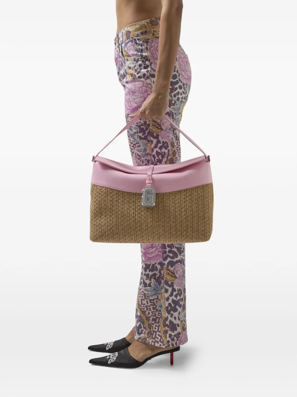  Gcds Mega Comma Shoulder Bag - Neutrals 
