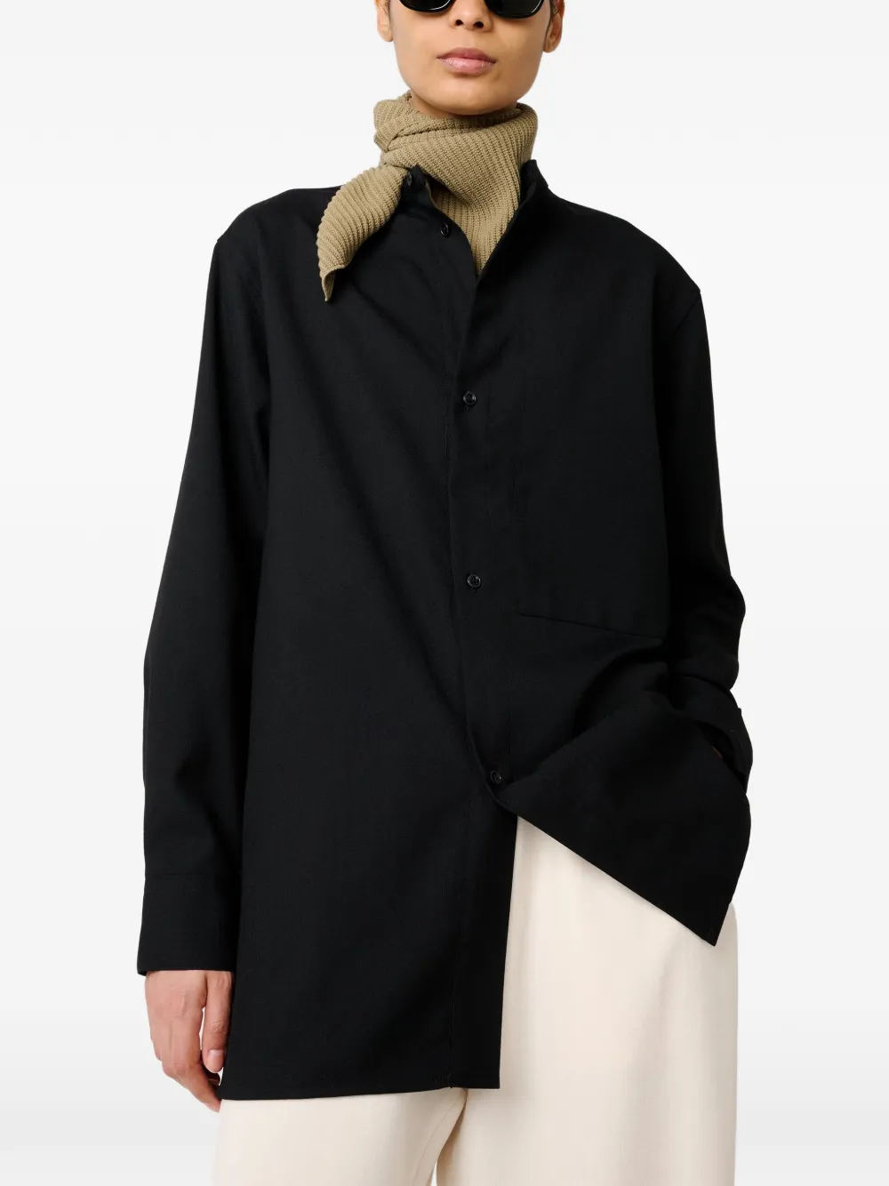 Studio Nicholson Noland blouse met knoopsluiting Zwart