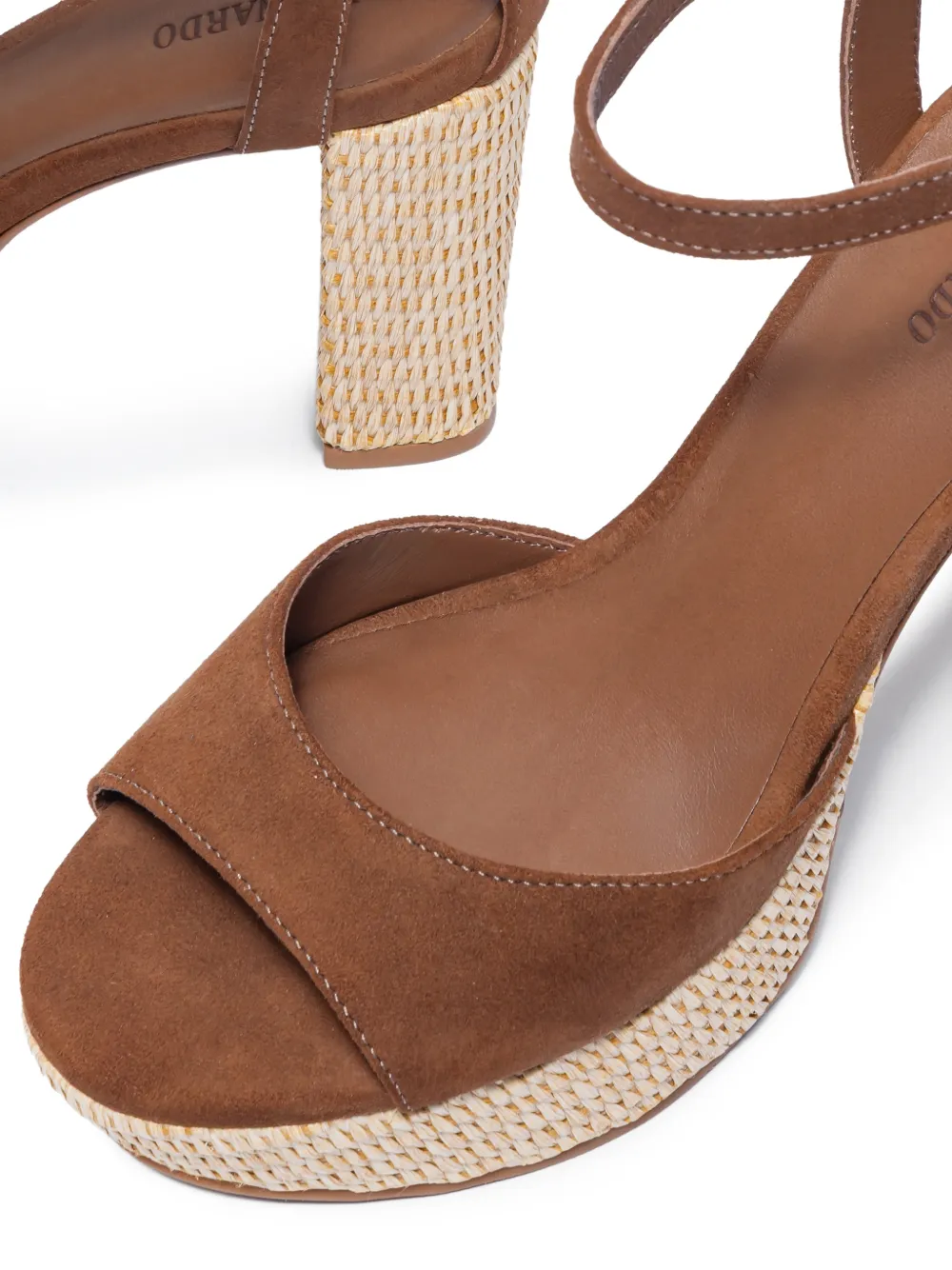 Bernardo Valeria sandalen met plateauzool en blokhak Bruin