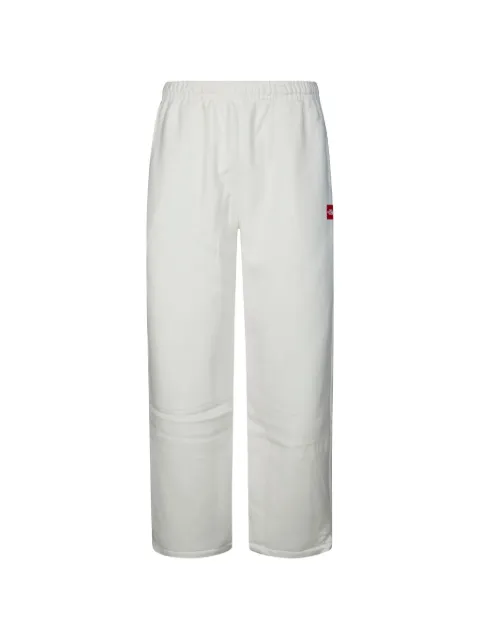 The North Face pants con parche del logo