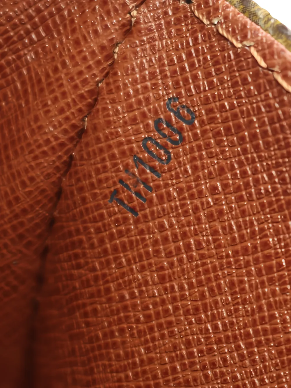 2006 Gm Sun Crew Monogram Shoulder Bag
