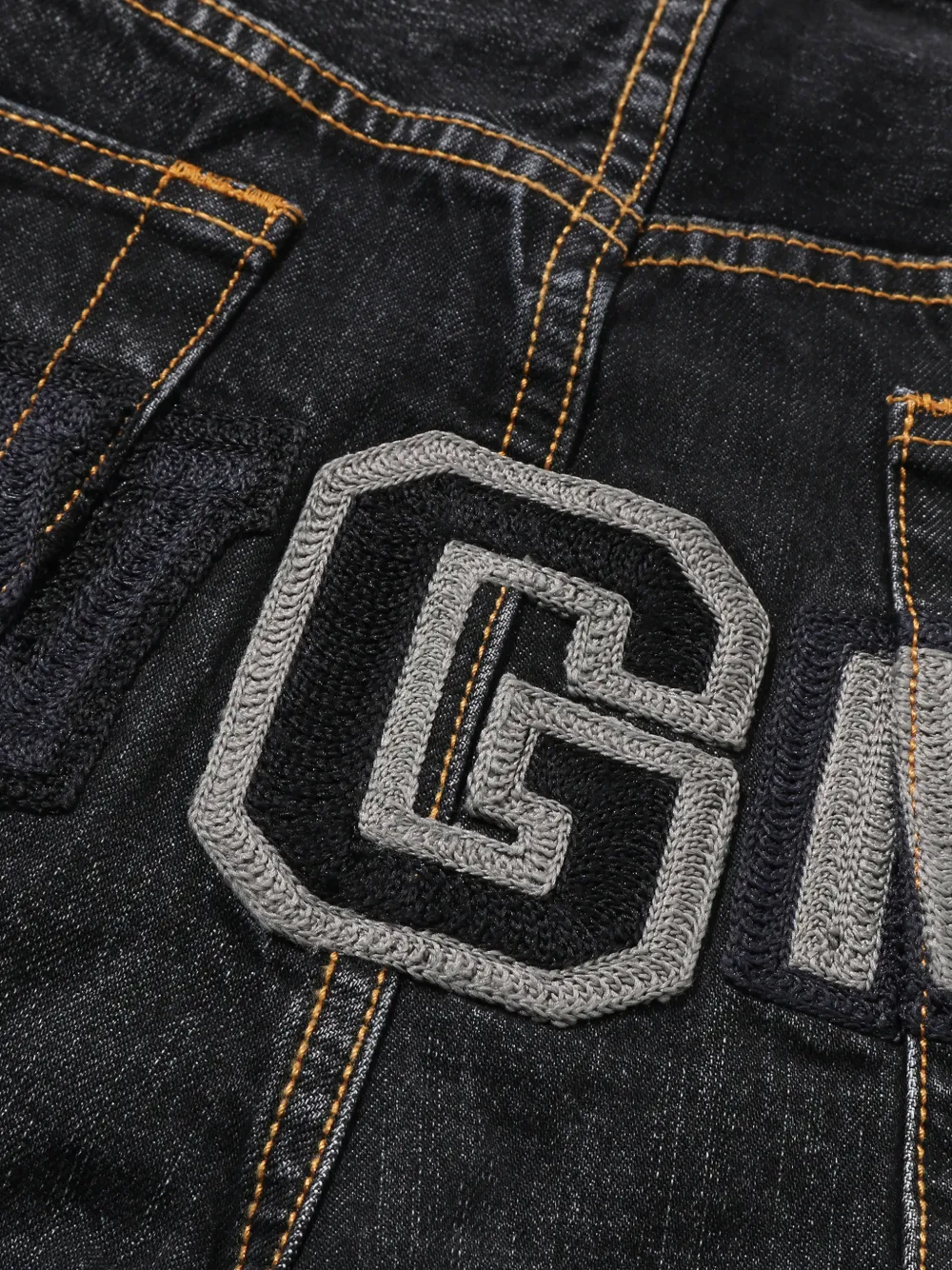 A BATHING APE Jeans met haaienapplicatie Zwart
