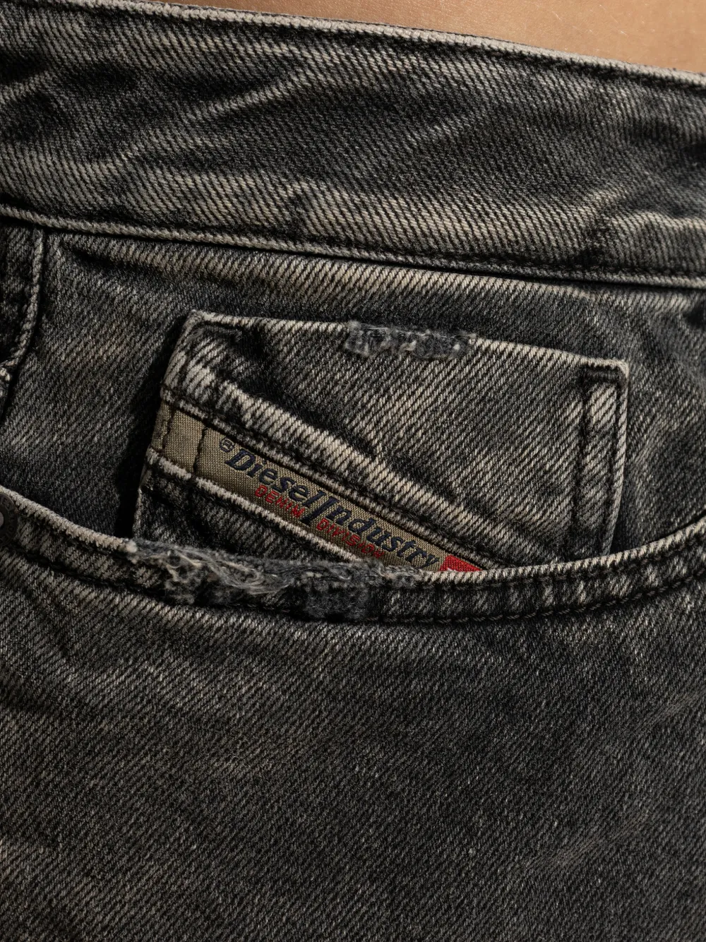 Diesel 1980 D-EEPER-RA gerafelde jeans Grijs