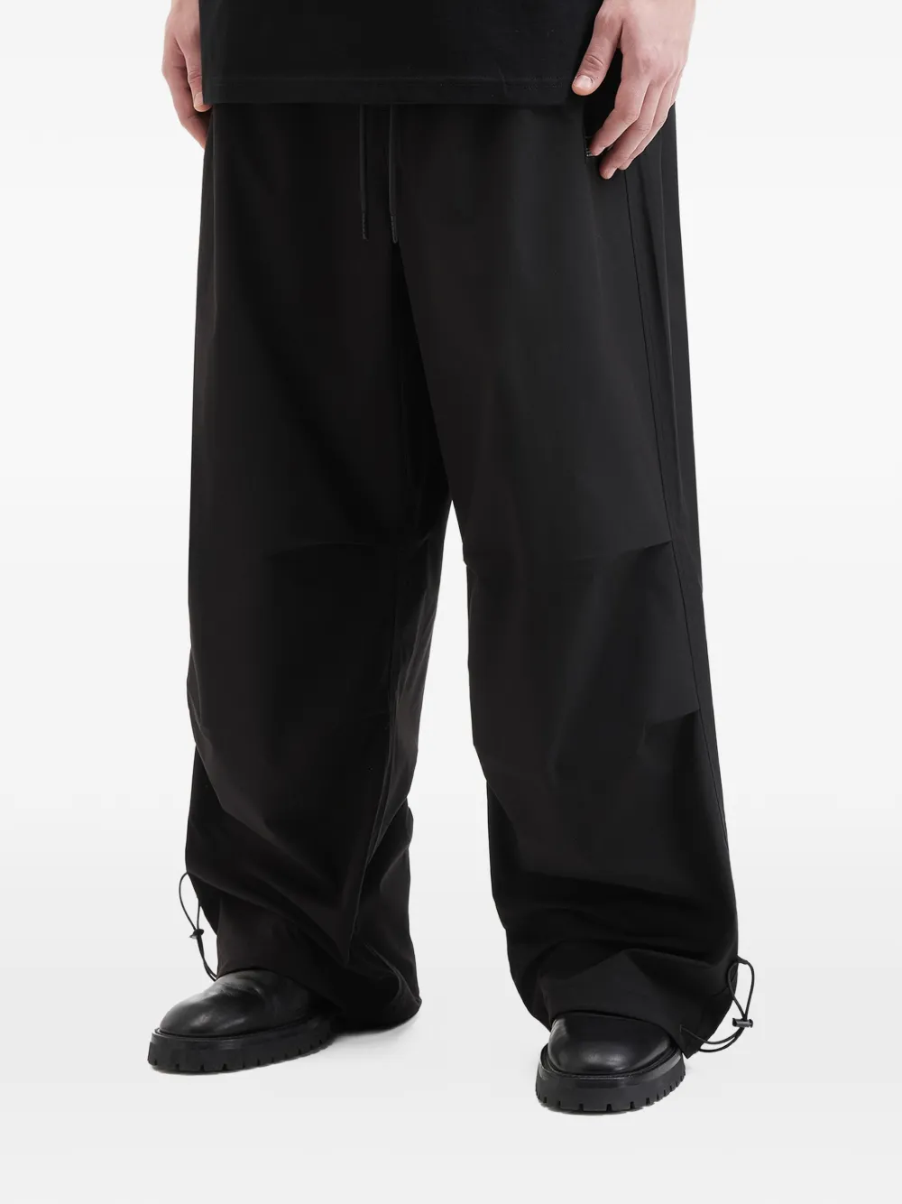  Five Cm Logo-print Trousers - Black 