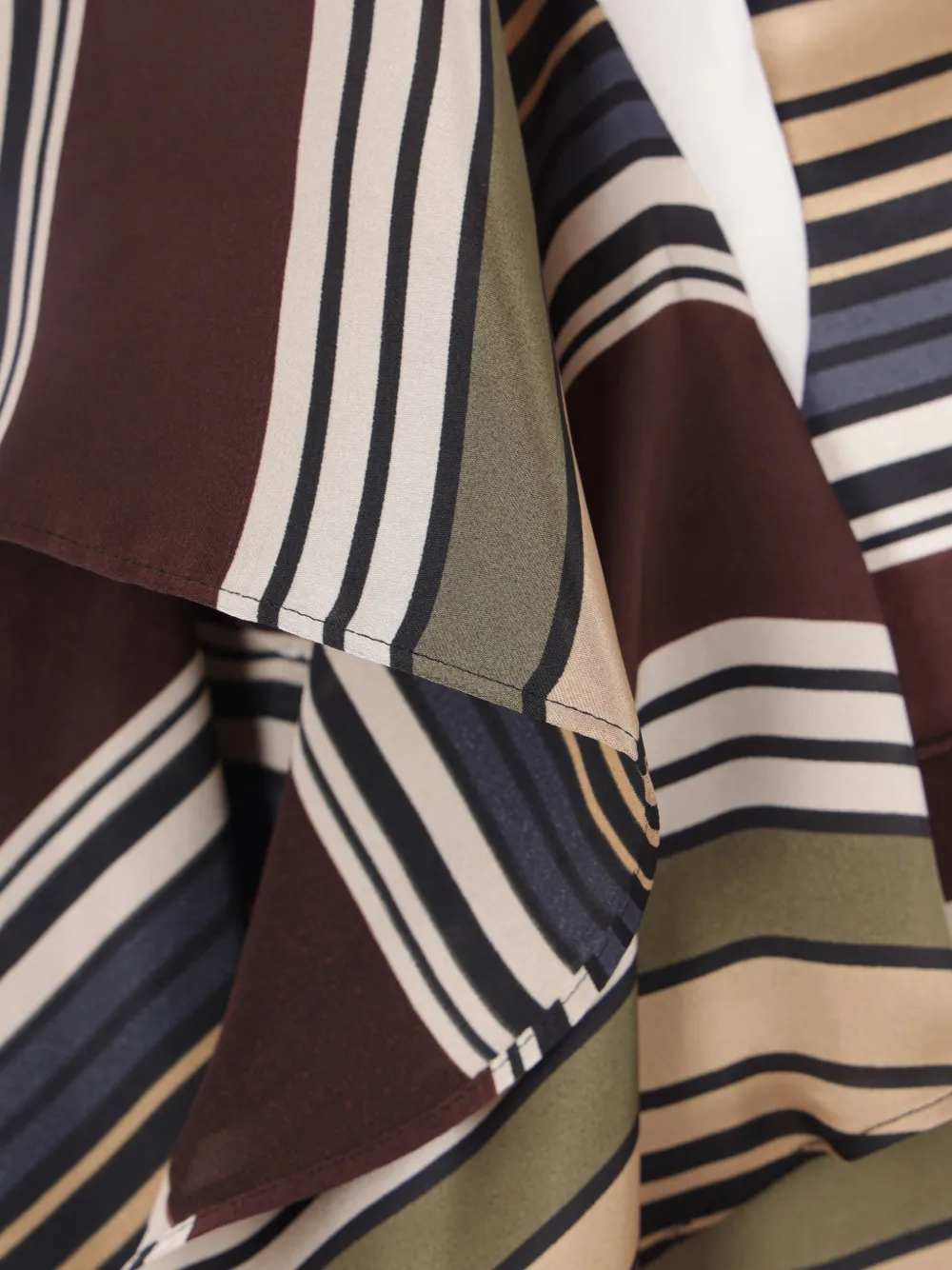 sacai Gestreept shirt met ruches Bruin