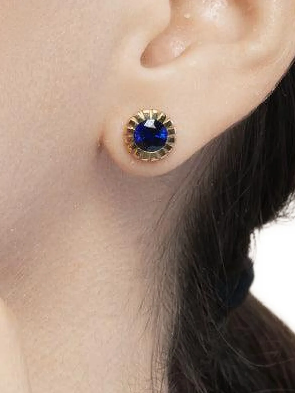  Retrouvaí Sapphire Stud Earrings - Gold 