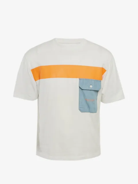 Armani Exchange playera con detalle de rayas y bolsillo