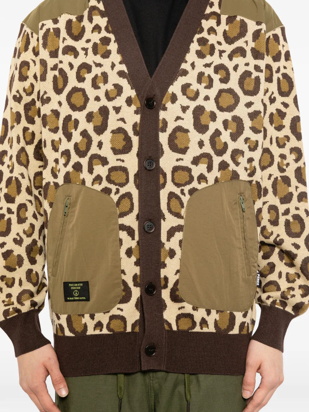 PEACE AND AFTER Vest met V-hals Beige