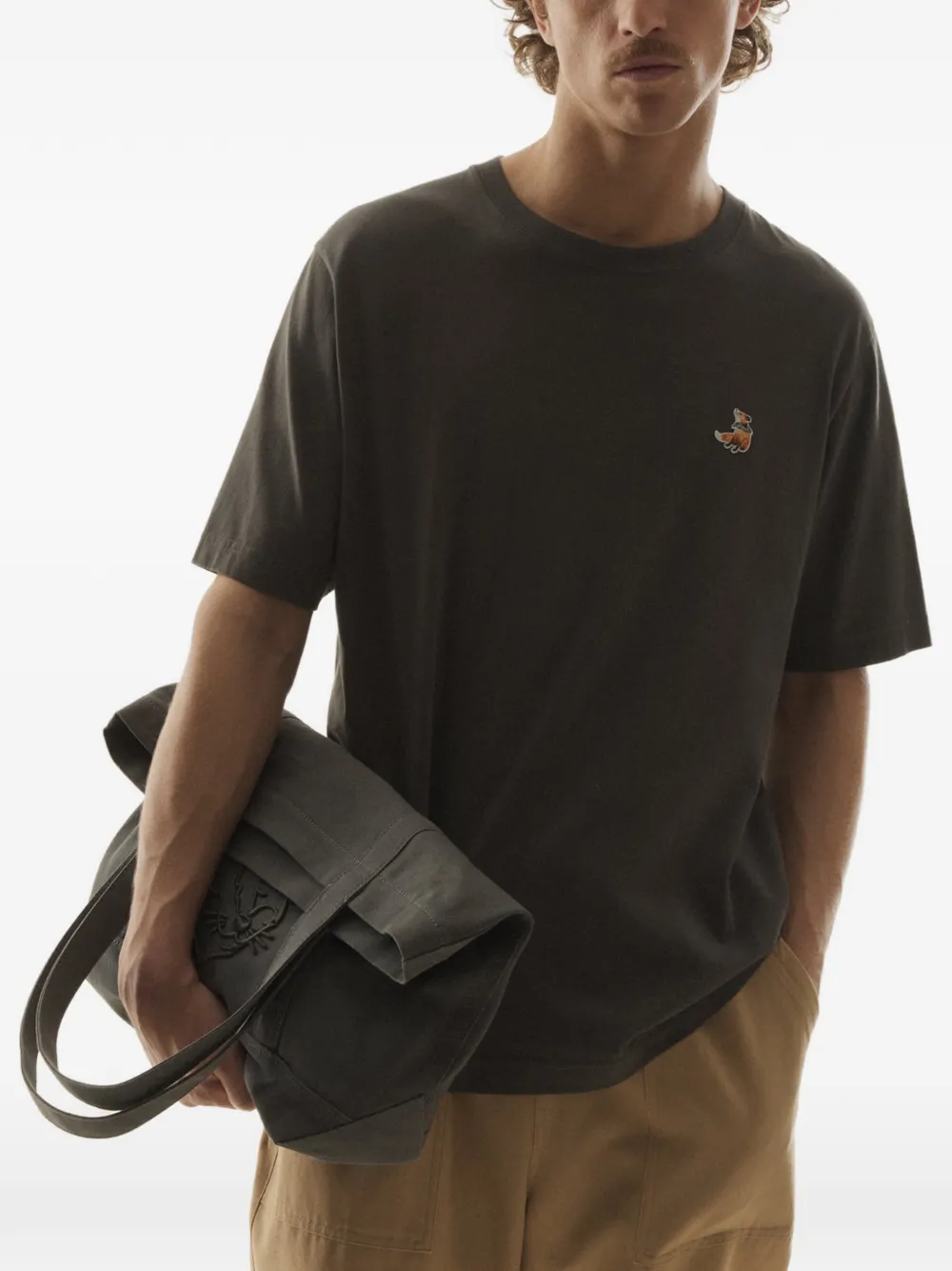 Maison Kitsuné T-shirt met borduurwerk Bruin
