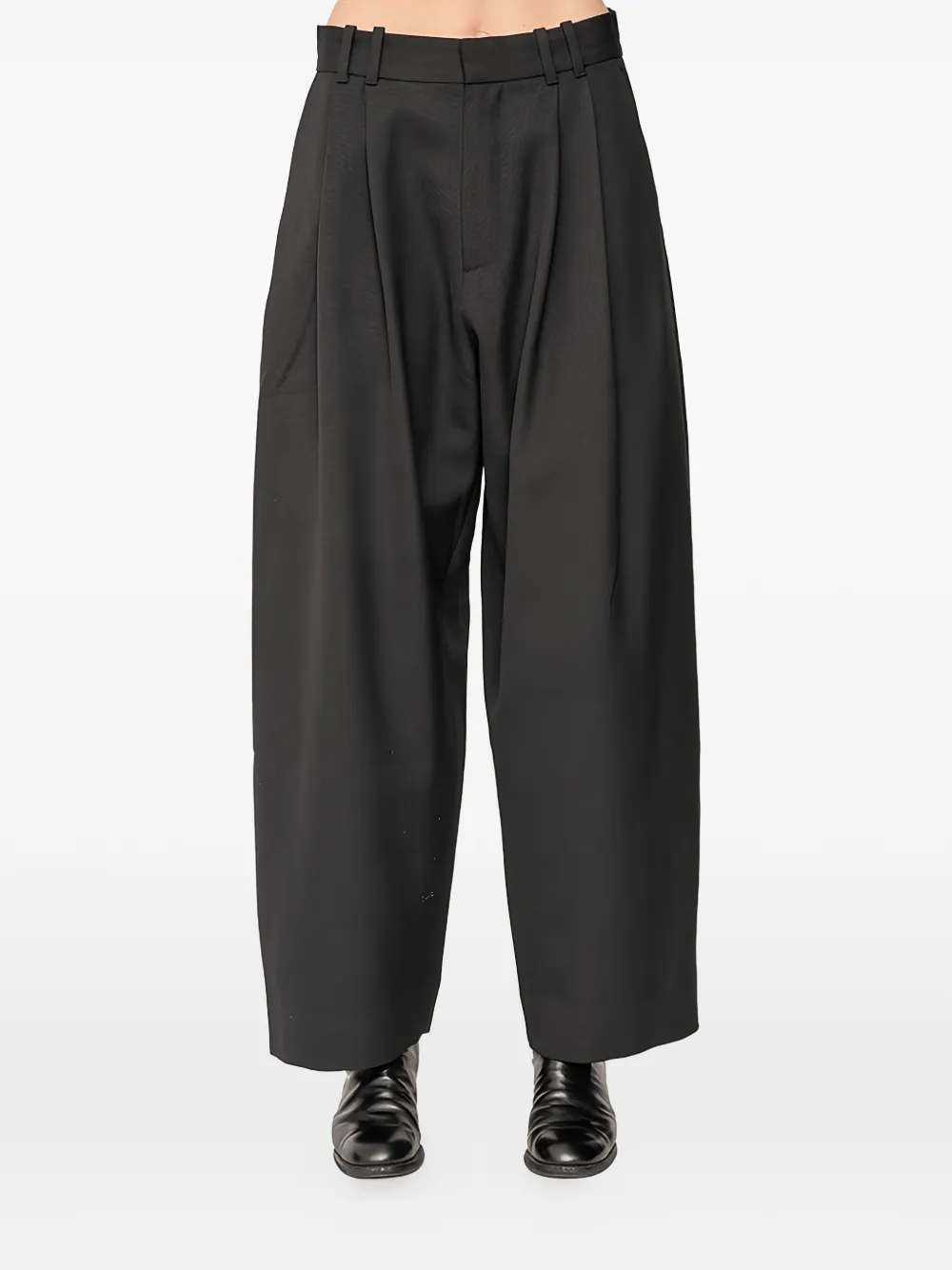 Studio Nicholson Line pleat-detail trousers - Nero