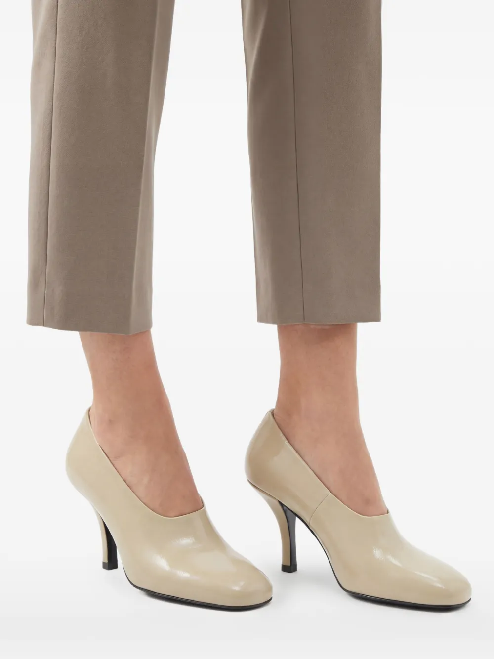 TOTEME Leren pumps Beige