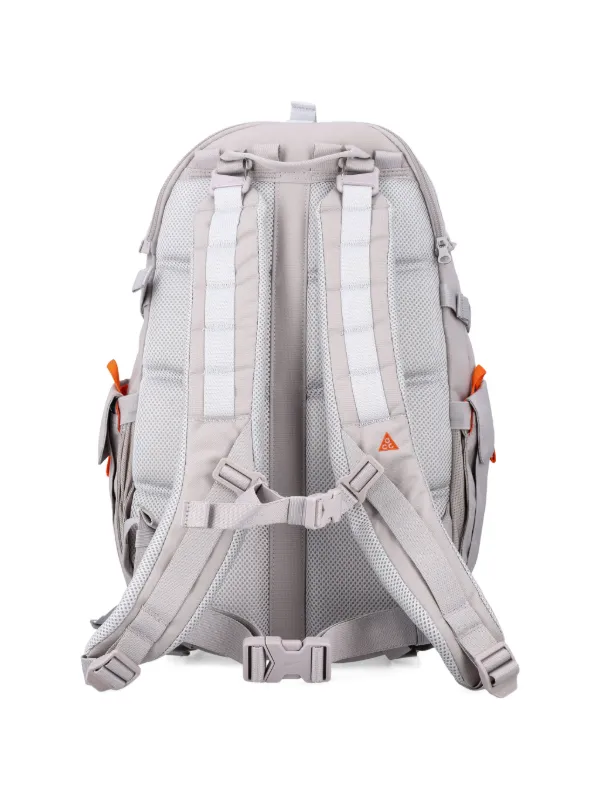00s NIKE ACG バックアップ Daymax ギミック archive Nike ACG Daymax Backpack | Grey | FARFETCH SG