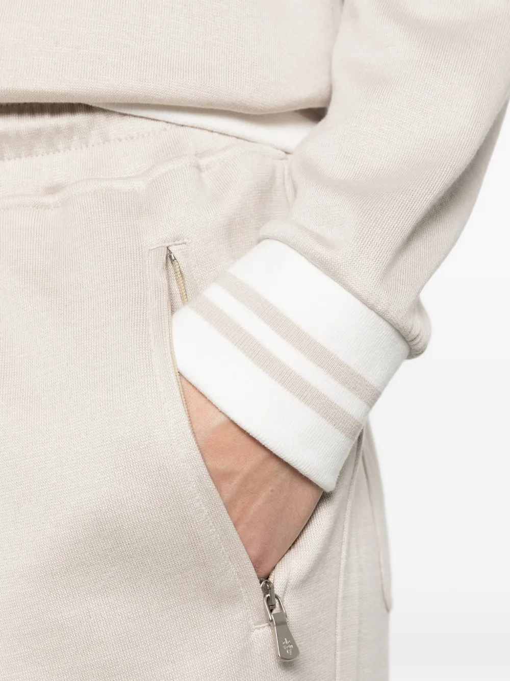 Eleventy Sweater met gestreepte afwerking Beige