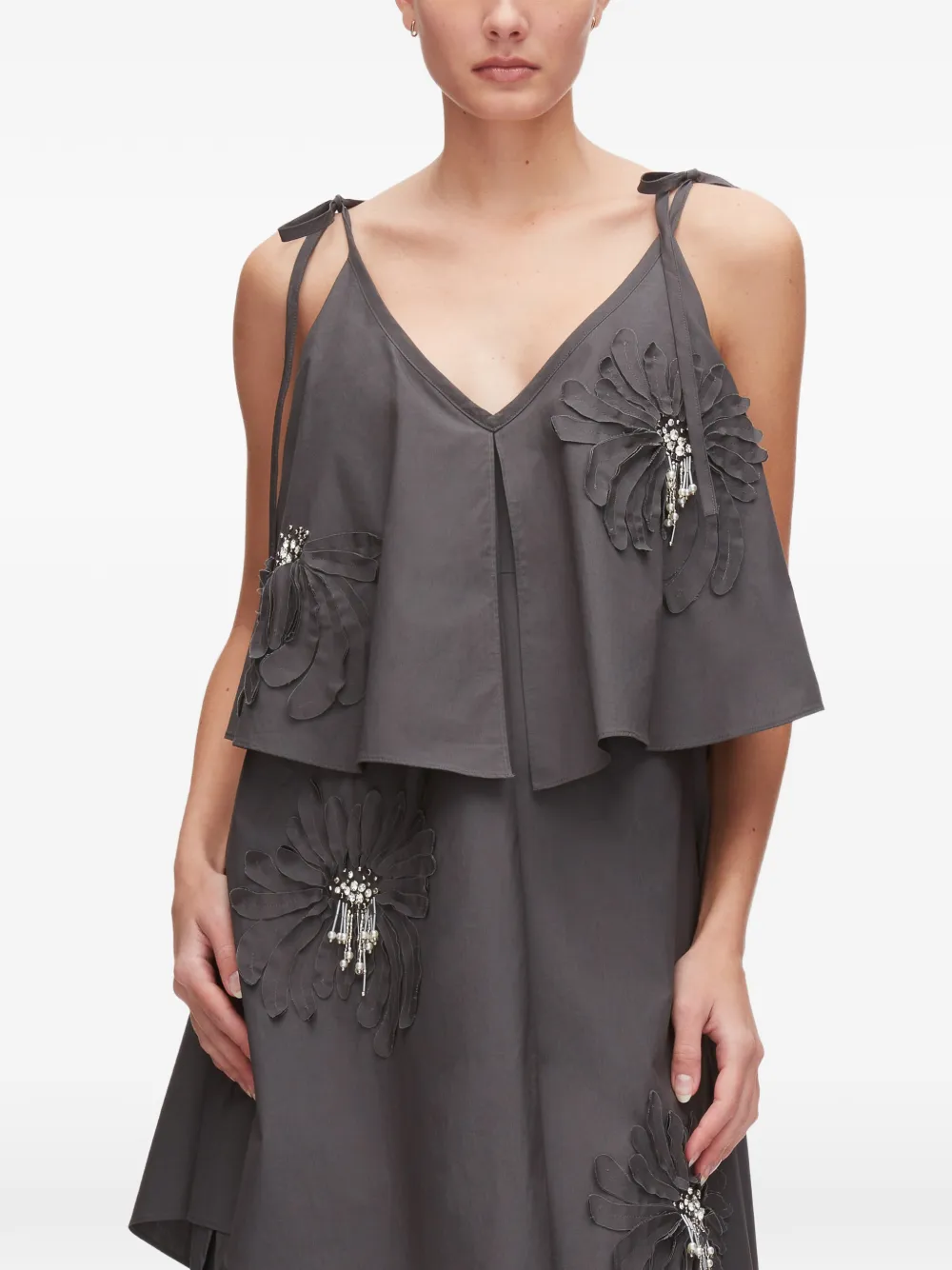 3.1 Phillip Lim Gelaagde jurk met bloemapplicatie Grijs