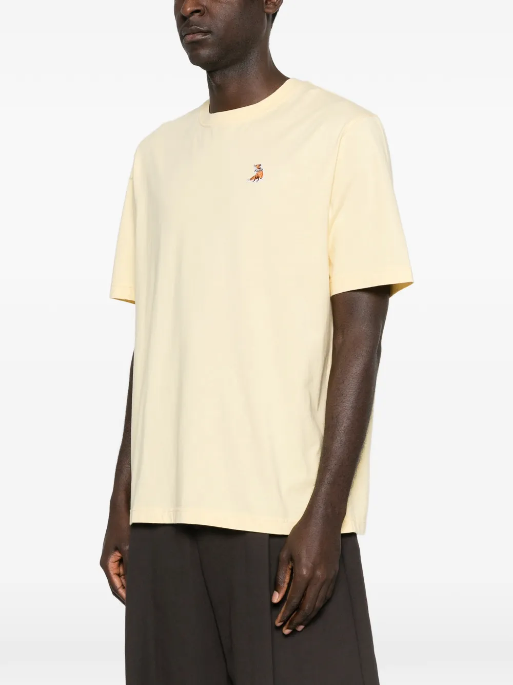 Maison Kitsuné T-shirt met borduurwerk Geel