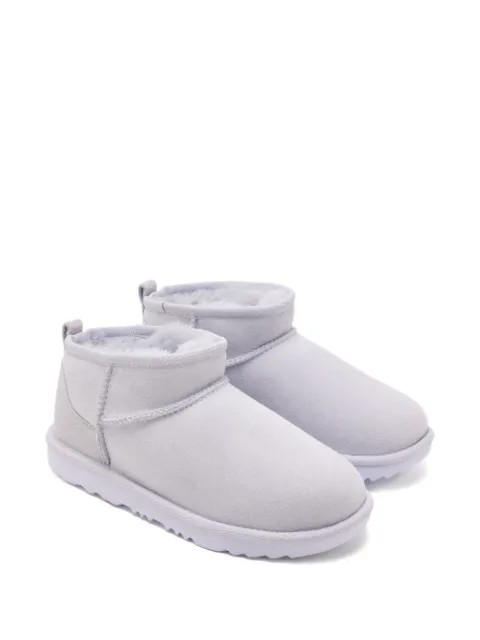 UGG Kids botas con etiqueta