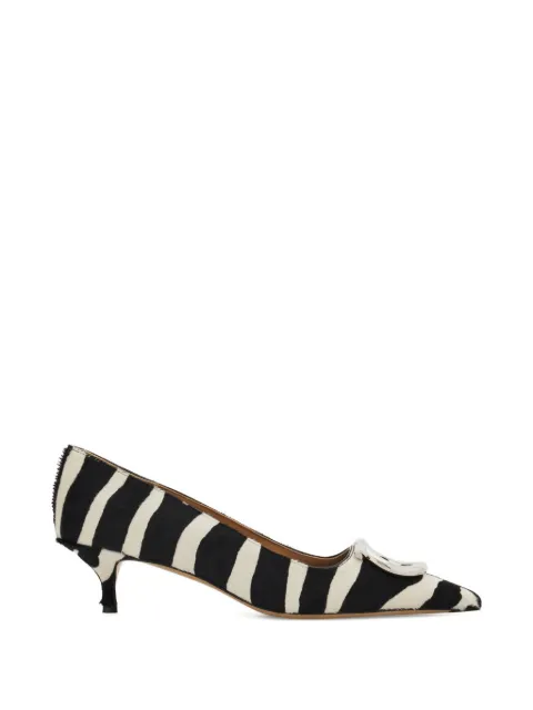 Ferragamo Scarpin Maxi Gancini zebra com fivela