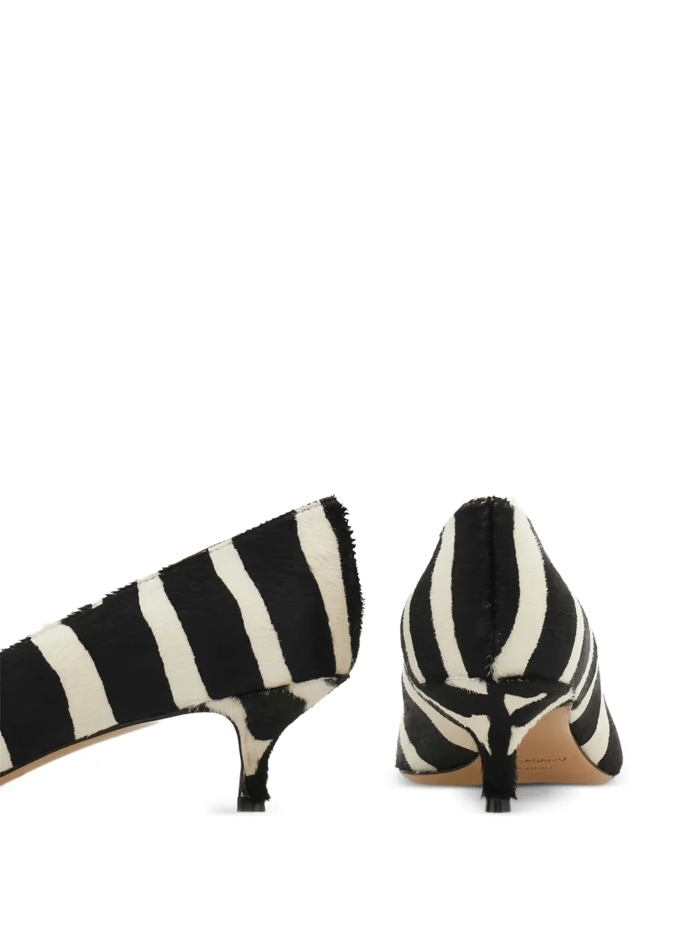 Ferragamo Maxi Gancini pumps met zebra-print en gesp Wit