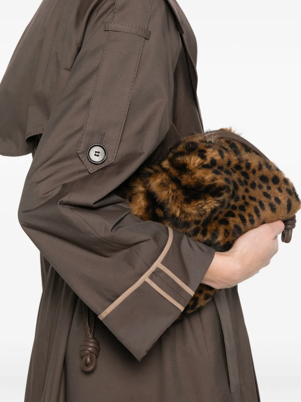 LOEWE レオパード クラッチバッグ | ブラウン | FARFETCH JP