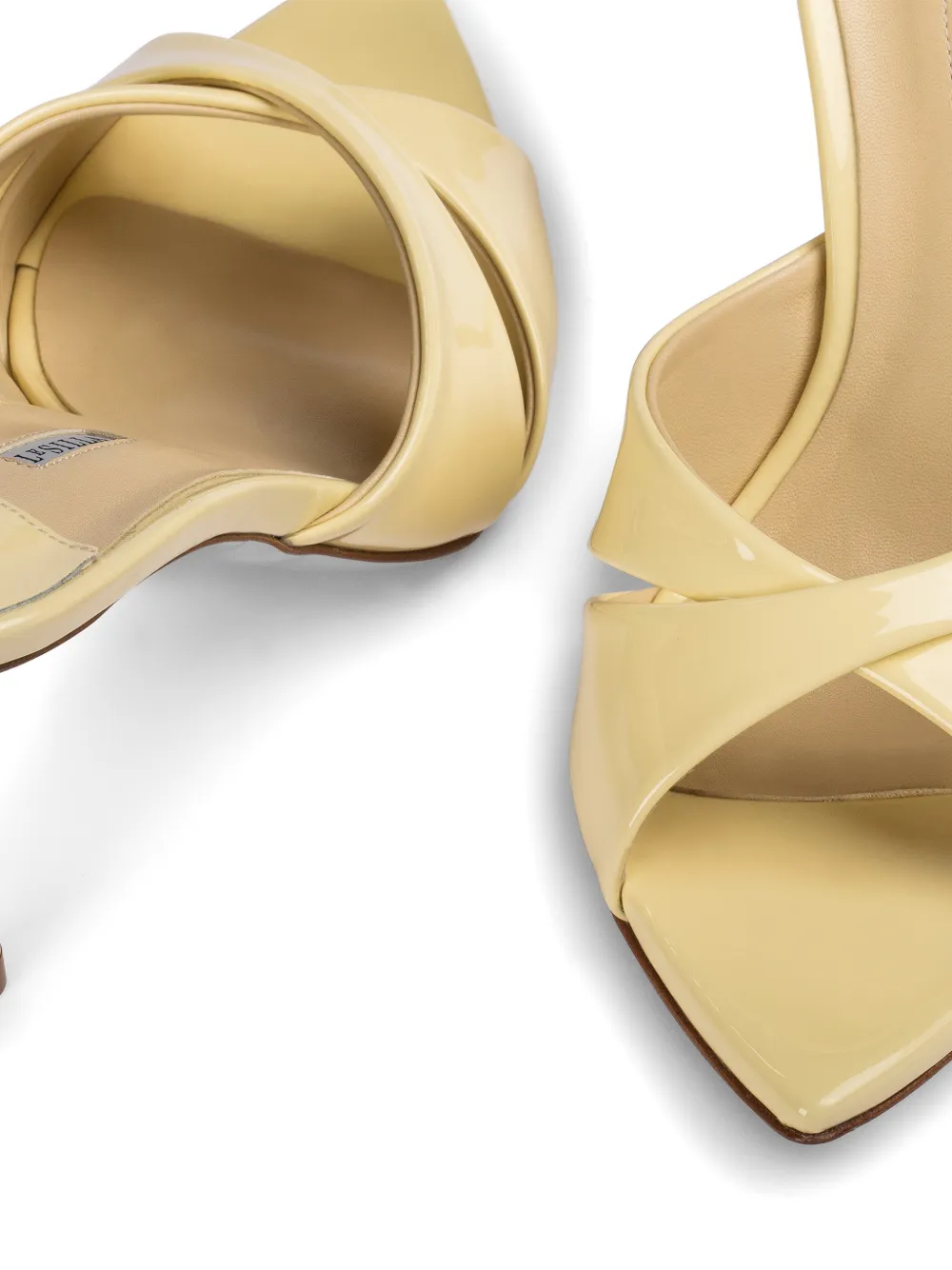 Le Silla Shirley muiltjes met gekruiste bandjes Geel