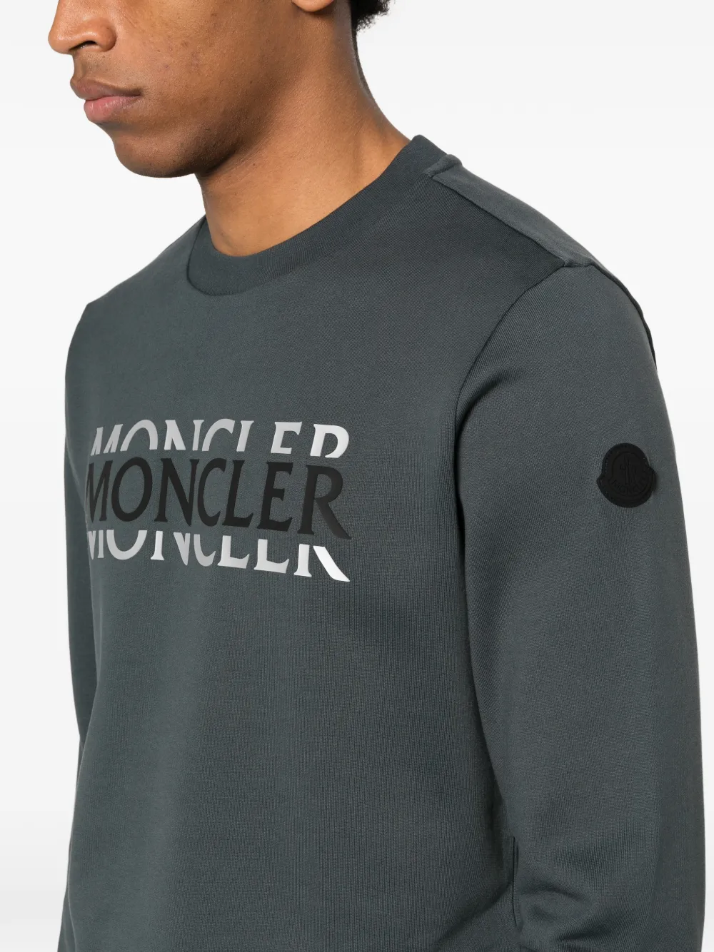 Moncler Sweater met logoprint Grijs
