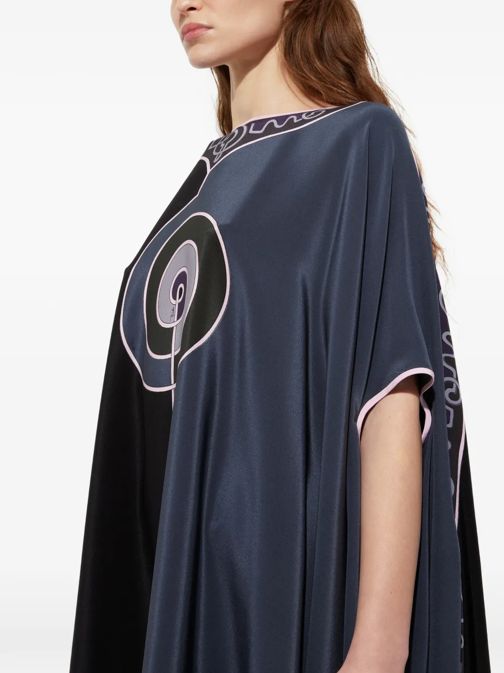 PUCCI Jurk met Astro-print en cape Zwart