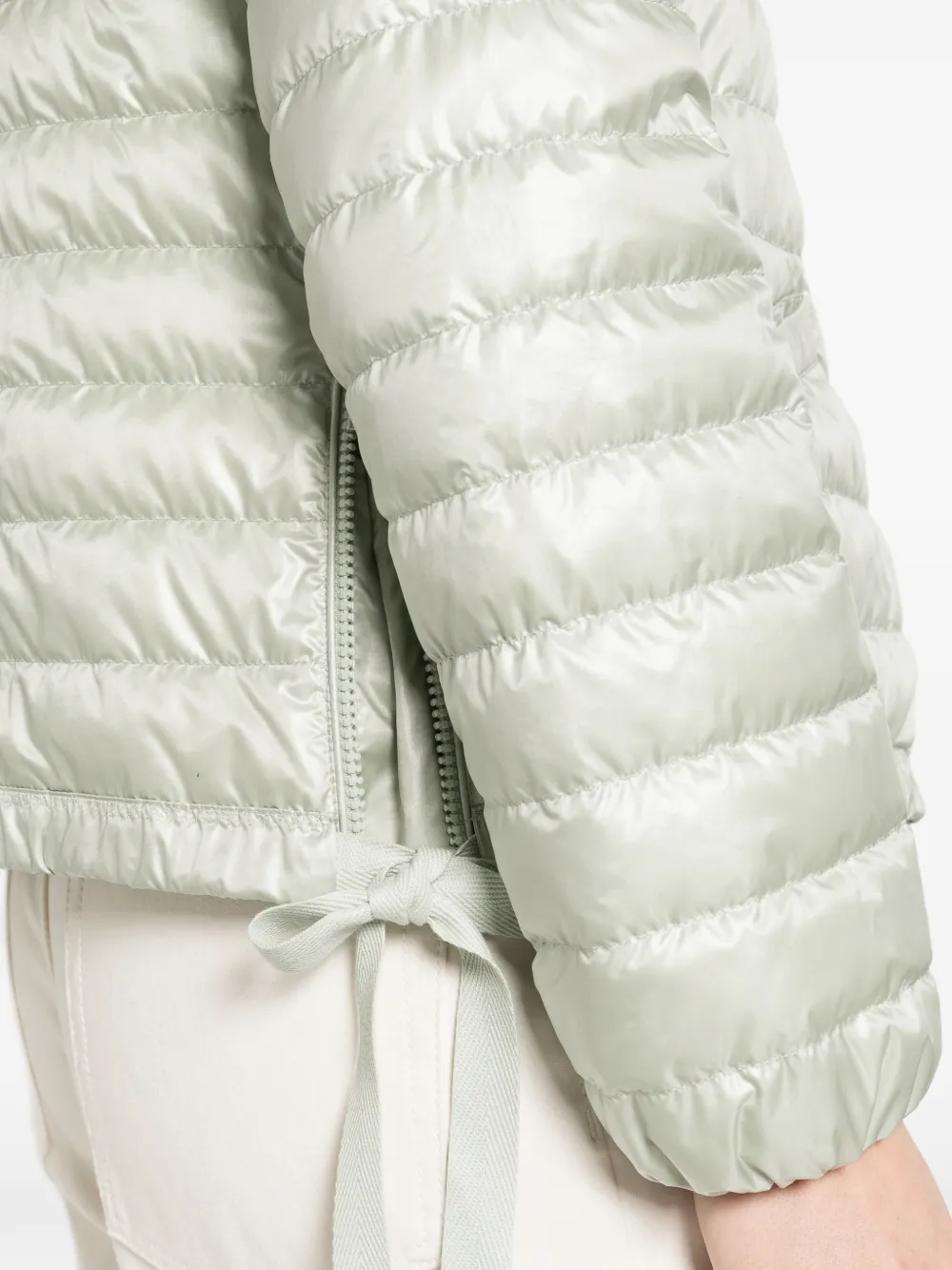 Moncler Azalee jack met gestrikt detail Beige