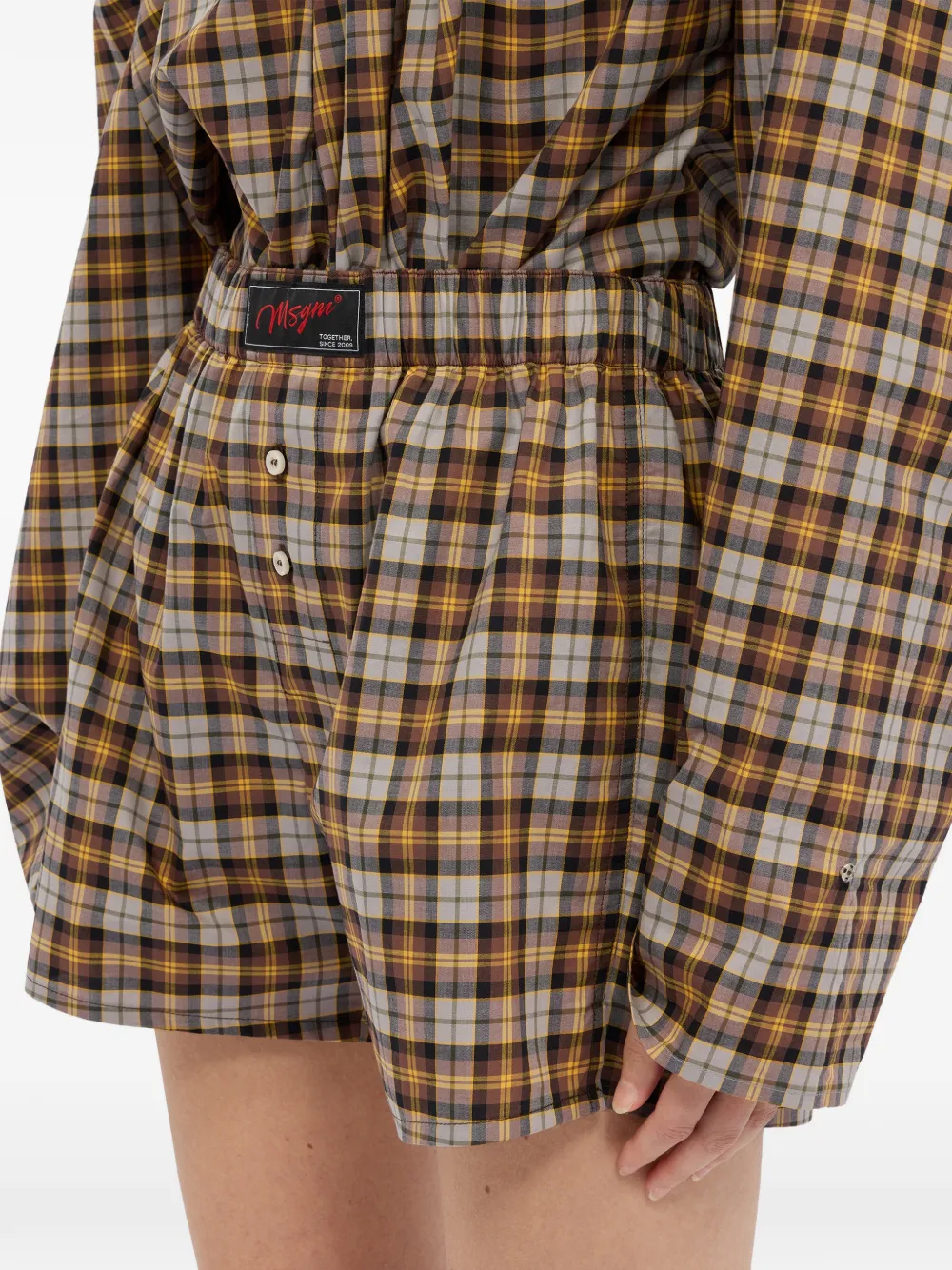 MSGM Geruite shorts met knopen Bruin