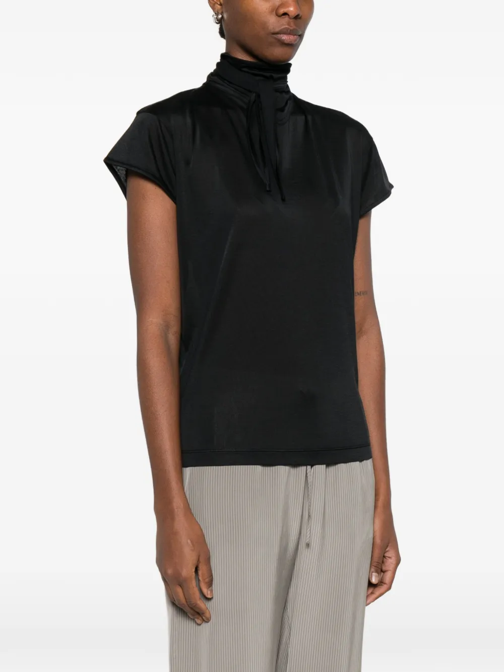 LEMAIRE T-shirt met gestrikte hals Zwart