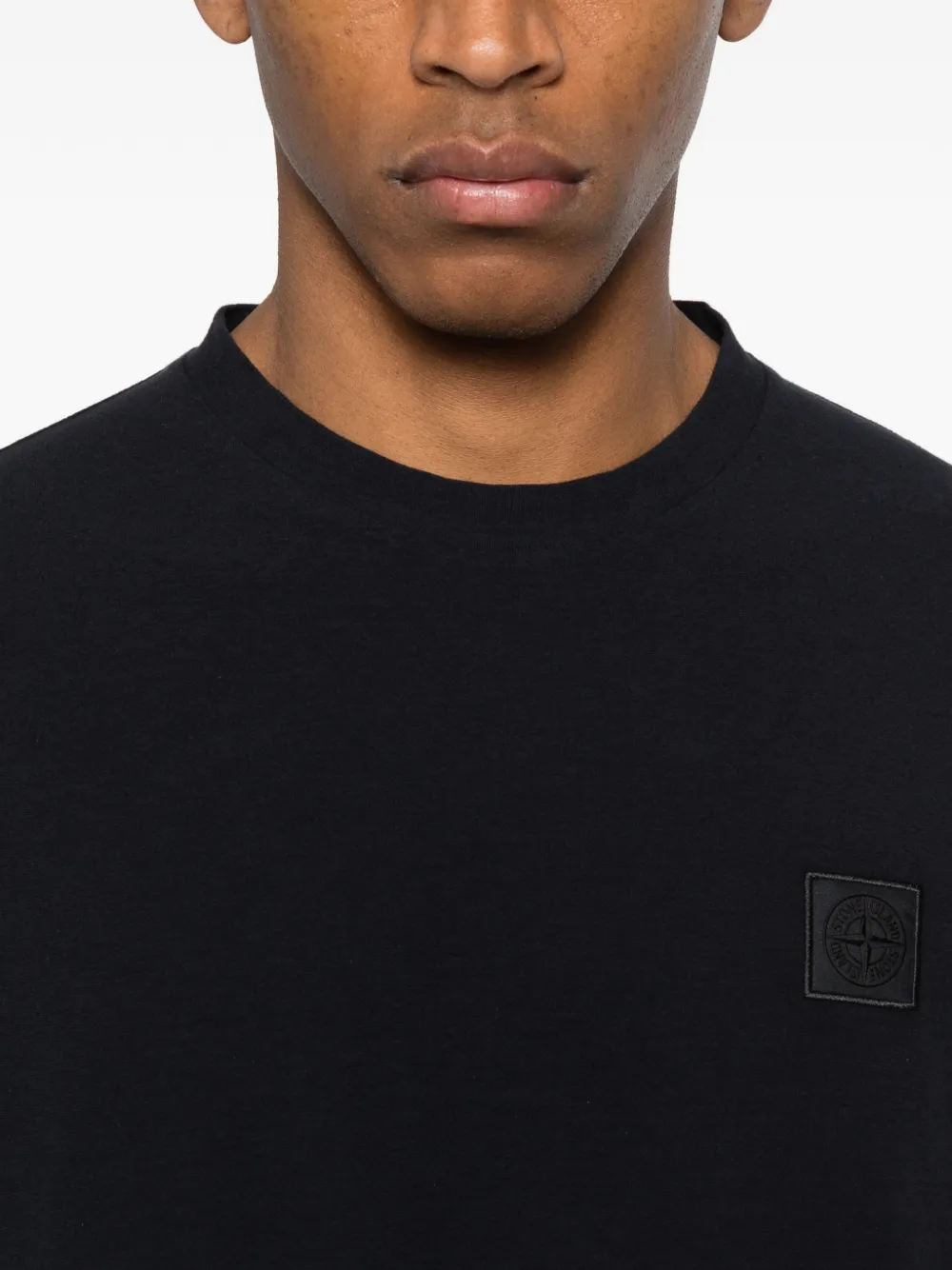 Stone Island 2100021 biologisch katoenen jersey crêpe_S.I. Ghost T-shirt Zwart