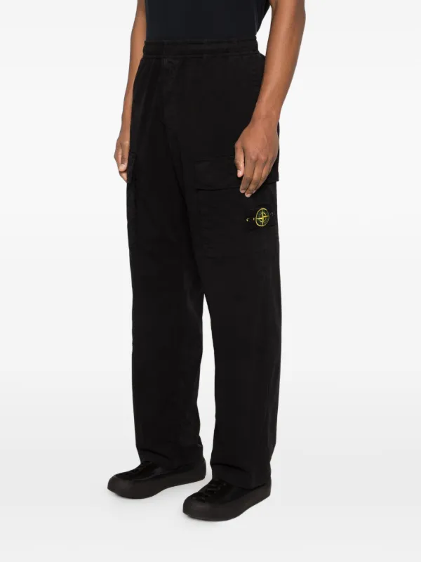 Stone Island ロゴパッチ カーゴパンツ | ブラック | FARFETCH JP