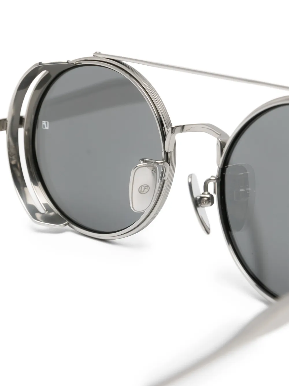 Linda Farrow Baret zonnebril met rond montuur Zilver
