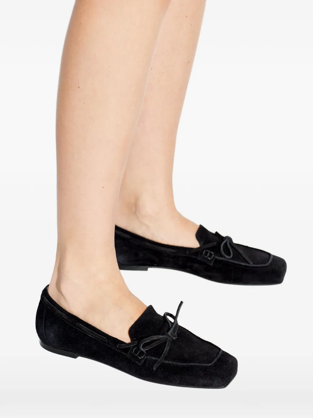 Aeyde bow-detail suede loafers Zwart