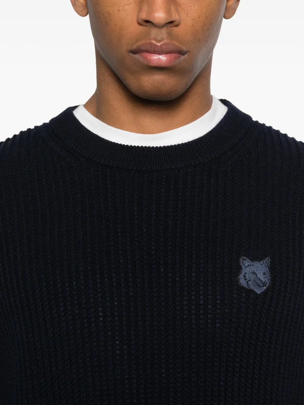 Maison Kitsuné Trui met ronde hals en vossenpatch Blauw